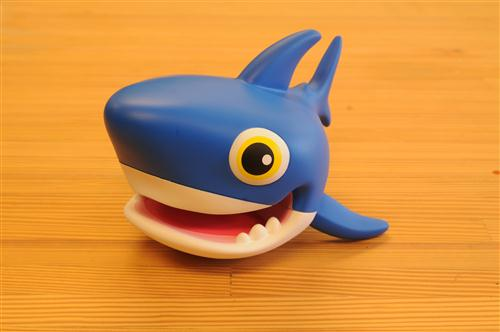 Sammy Vinyl Desk Toy