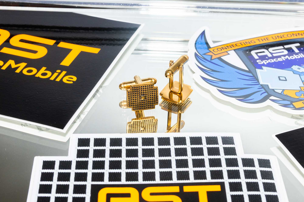 BlueBird Cufflinks Set - Gold